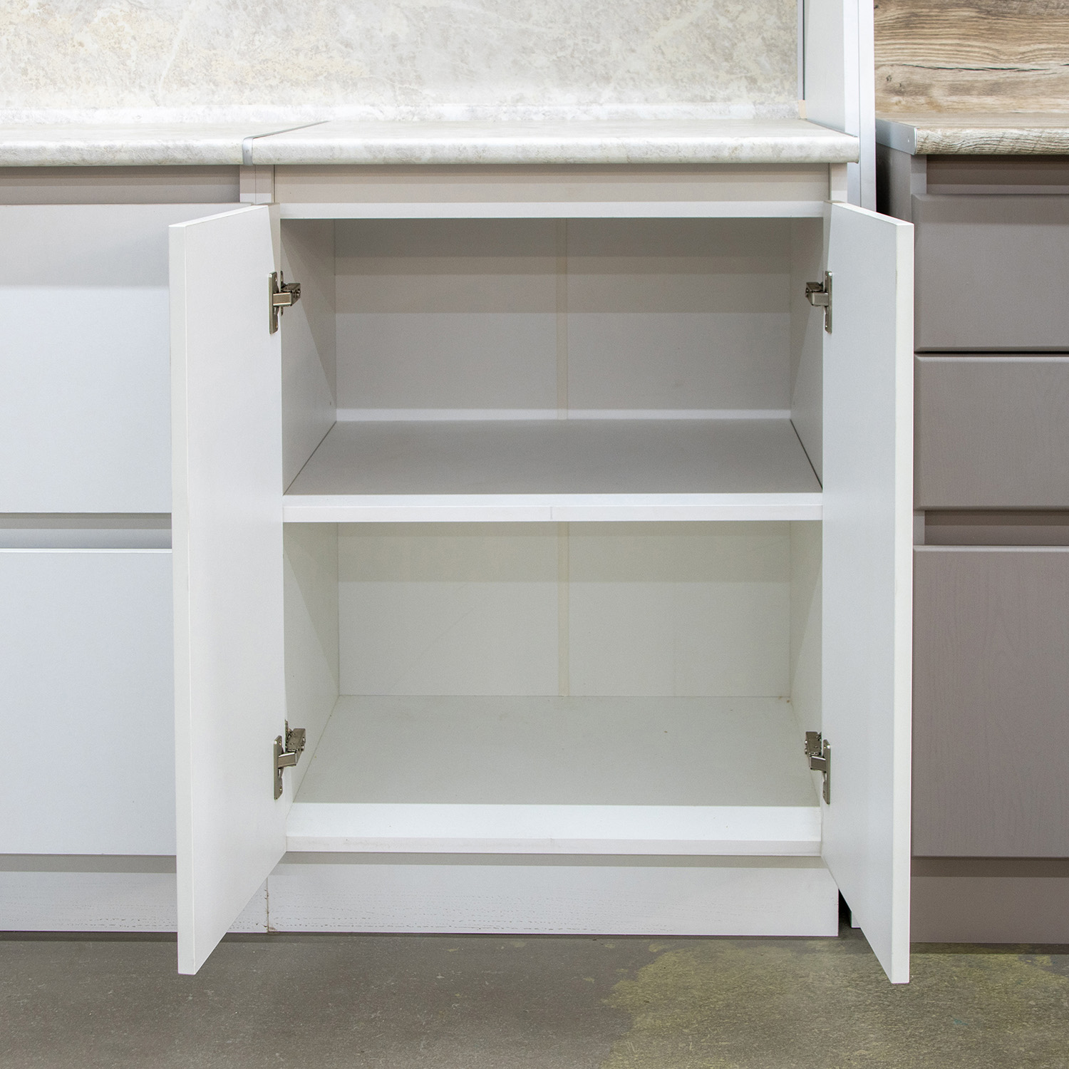 Шкаф напольный 600х850х600 мм BROZEX-WOOD Стиль, с двумя дверцами, белый