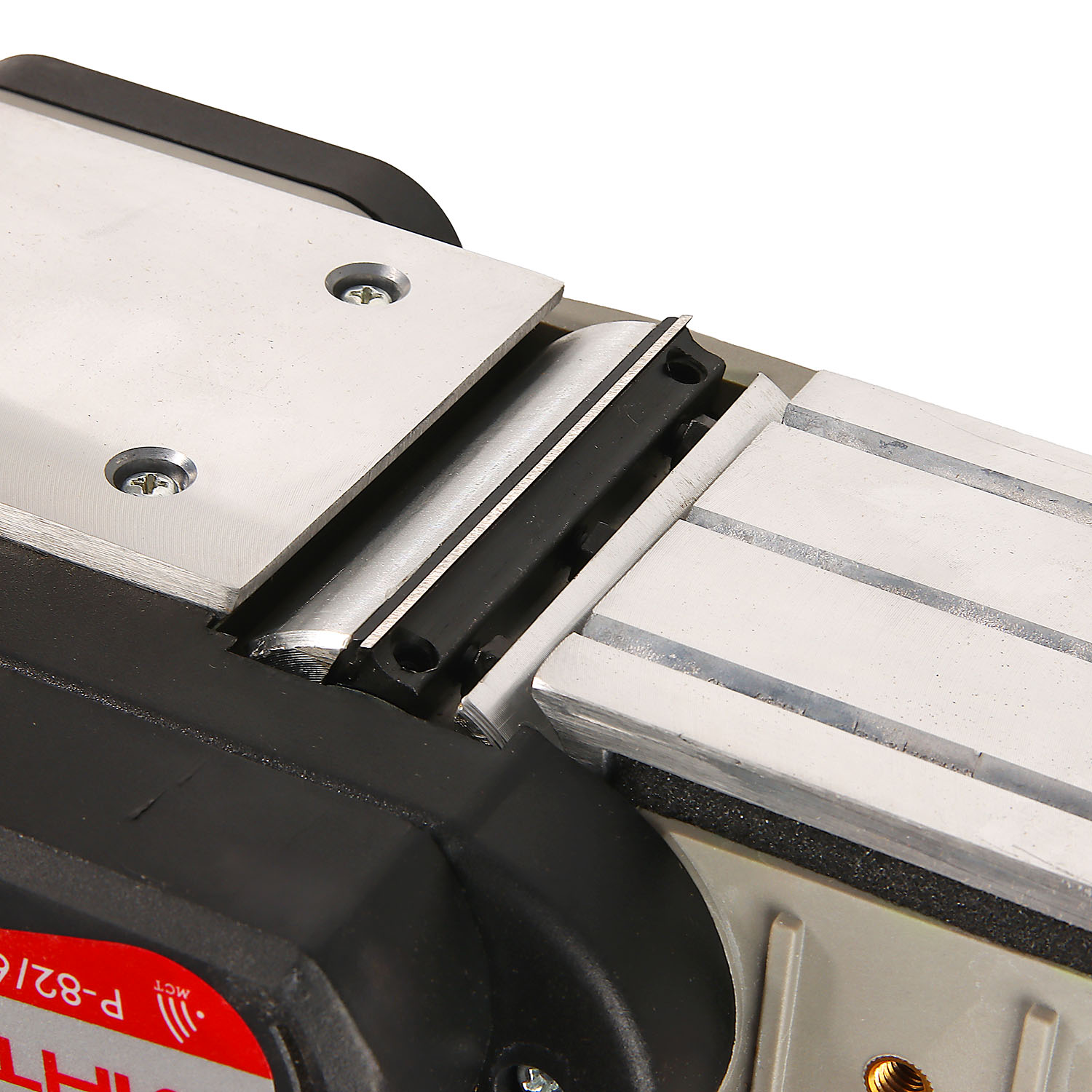 Рубанок электр. 650Вт 14000обм ширглуб строг. 820-2мм глуб.паза15мм Р-82650 ИНТЕРСКОЛ *16 Рубанок электр. 650Вт 14000обм ширглуб строг. 820-2мм глуб.паза15мм Р-82650 ИНТЕРСКОЛ *16