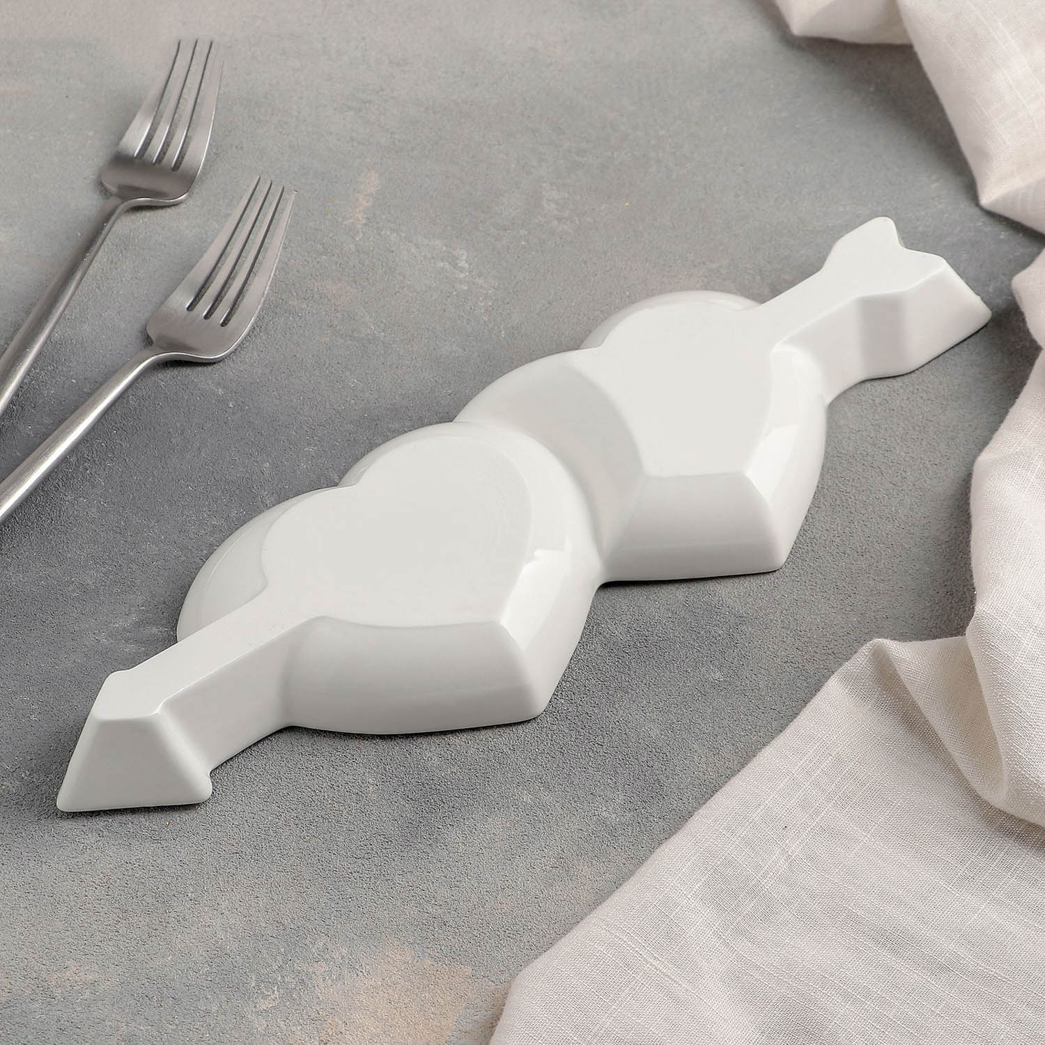 яяяМенажница 2 ячейки "Влюбленные сердца" 31х10х2,5 см   4474480