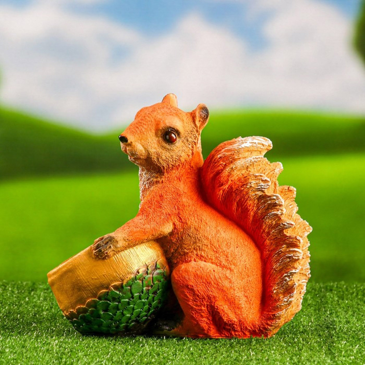 Садовая фигура "Белка с кормушкой" 24х22см 9487956