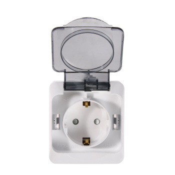 Розетка "Этюд" ОП 1-мест. белая с з/к з/ш влагозащ. IP44 РА16-044 *1/12