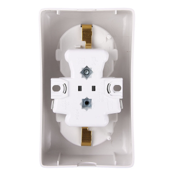 Розетка "Хит" ОП 2-мест. белая з/к РА16-234(238)-б *10/84