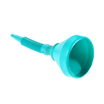 Воронка пластм. автомобильная с гофр. удлинителем М207(Октябрьский) *1/10