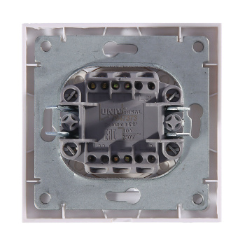 Выключатель Бриллиант СП 1кл. белый на 2 направления 10А IP20 UNIVersa 7947373